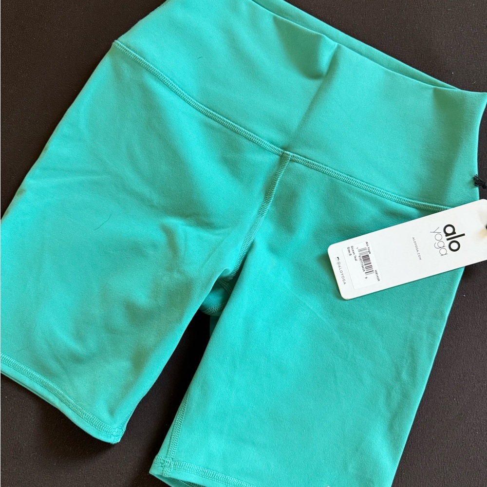 Alo Yoga Women's Ocean Teal Shorts